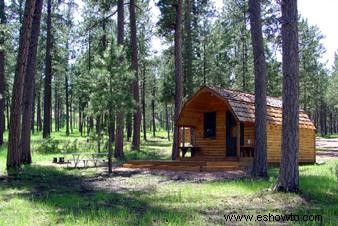 Acampar en el Parque Estatal Custer:una guía esencial (para aprovecharlo al máximo)