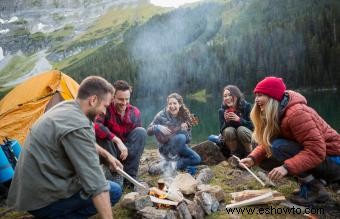 10 juegos y actividades de campamento en grupo para adultos