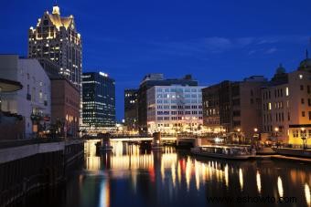 Crucero por el río Milwaukee 