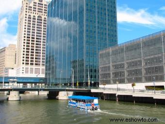 Crucero por el río Milwaukee 