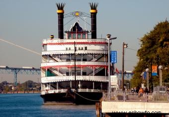 Cruceros por el río Detroit 