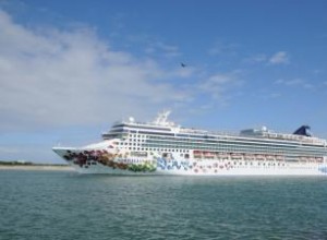 Cruceros a Ninguna Parte desde Nueva York: Escapadas Cortas y Asequibles en Otoño e Invierno