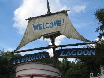 Las atracciones del parque acuático Typhoon Lagoon