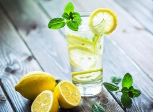 10 Recetas Profesionales de Aguas Desintoxicantes: Limpia tu Cuerpo y Aumenta tu Energía