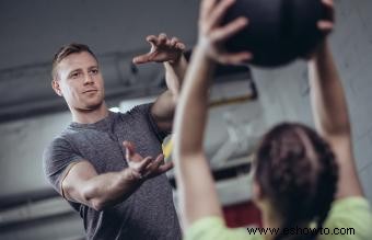 Ejercicios de Slam Ball para un entrenamiento completo