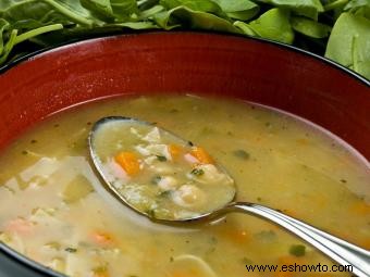 Receta de sopa de fideos con pollo sin gluten