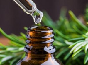 9 Usos Prácticos del Aceite Esencial de Abeto Balsámico: Limpieza, Alivio Muscular y Bienestar