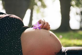 Consejos de seguridad sobre el uso de hierbas para inducir el parto