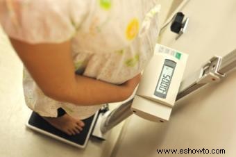 Cómo usar una calculadora de ganancia de peso durante el embarazo