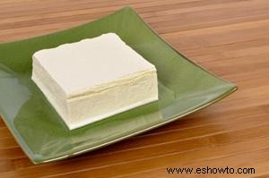 Cómo hacer tofu crudo para tus platos