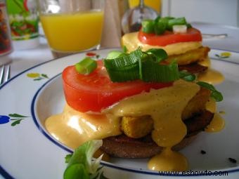 Receta benedictina de huevos veganos:sigue disfrutando de este clásico