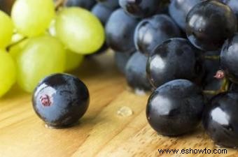 ¿Qué vitaminas y nutrientes contienen las uvas?