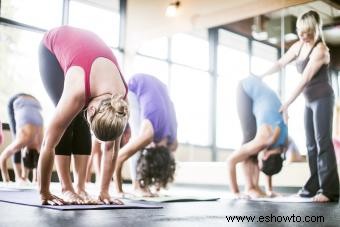 5 posturas de yoga para desarrollar el poder de tu cerebro