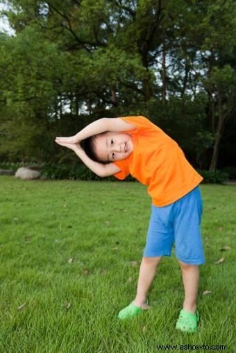 8 movimientos de yoga + pilates para niños:entrenen juntos