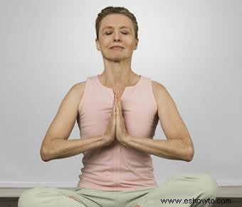 5 mejores posturas de yoga para el equilibrio hormonal