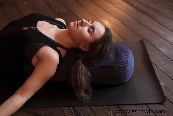 Yoga para el insomnio:7 posturas para descansar con tranquilidad