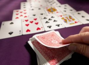 6 divertidos juegos de cartas para jugar solo y despertar la mente