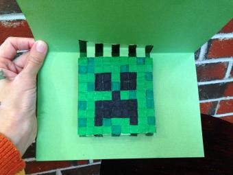 3 proyectos de artesanía en papel temáticos de Minecraft