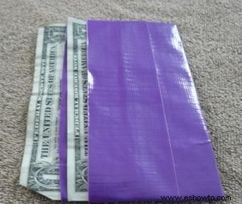 Cómo hacer una billetera de cinta adhesiva