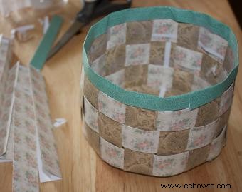 Cómo tejer una cesta de papel