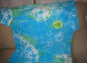 Guía Gratuita Paso a Paso para Teñido Anudado en Camisetas y Más