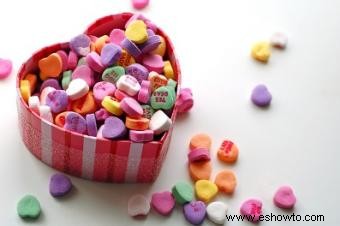 Ideas de manualidades con dulces para San Valentín
