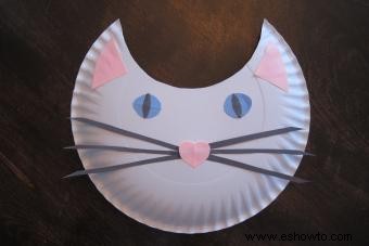 Cómo hacer un gato con plato de papel