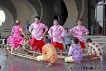 Pasos de danza folclórica filipina