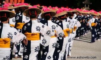 Danza folclórica japonesa