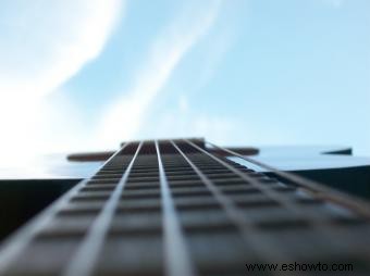 Guitarras acústicas de acción baja