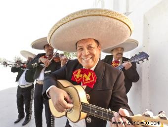 Cómo tocar música de mariachi en la guitarra