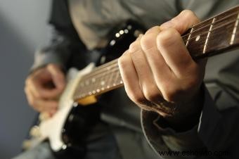 Maneras inusuales de mejorar tu punteo de guitarra