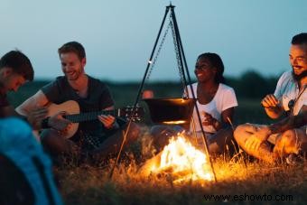 Acordes de guitarra de Campfire Song