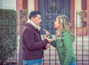 Discusiones entre Aries y Acuario: Cómo Argumentan y Resuelven Conflictos