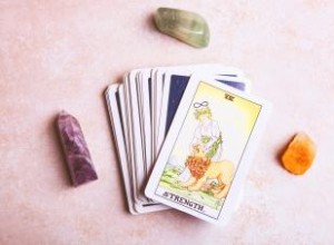 Historia del Tarot: Origen y Evolución de las Cartas Más Enigmáticas