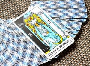 Significado de la carta del tarot de la suma sacerdotisa 