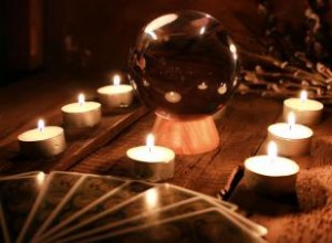 Guía Completa del Tarot del Loto: Historia, Diferencias y Uso Práctico