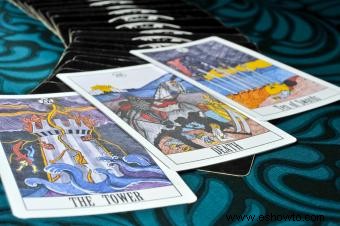 ¿Qué representa la carta de la muerte en una lectura de Tarot Love?