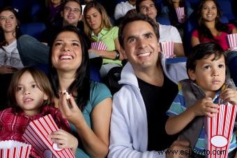 Céntrese en las reseñas de películas familiares