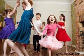 15 grandes canciones que los niños pueden bailar