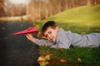 Cómo hacer aviones de papel de origami