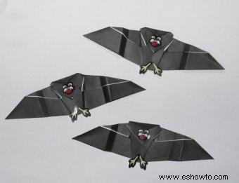 Cómo hacer un murciélago de origami