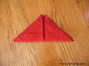 Cómo doblar una servilleta en forma de estrella de cinco puntas