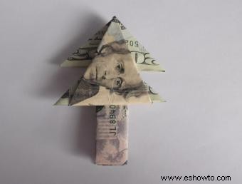 Papiroflexia navideña usando dinero