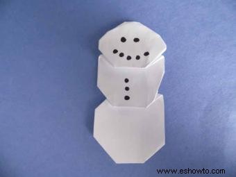 Cómo hacer un muñeco de nieve de papel
