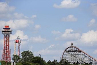 9 parques de diversiones embrujados con más que emociones