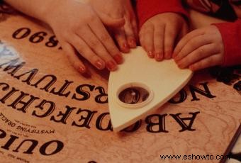 ¿Alguien está moviendo la plancha de la tabla Ouija? Ocho formas de saber 