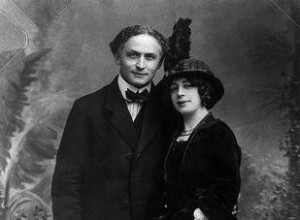 Las sesiones espiritistas de Bess Houdini: el pacto con el legendario escapista Harry Houdini