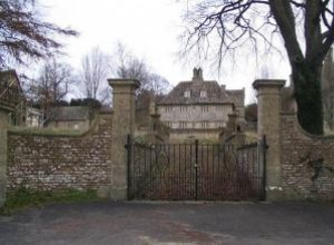 Rudloe Manor:Rumores de ovnis del Área 51 del Reino Unido
