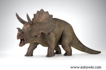 Playskool Kota Mi Triceratops Dinosaurio